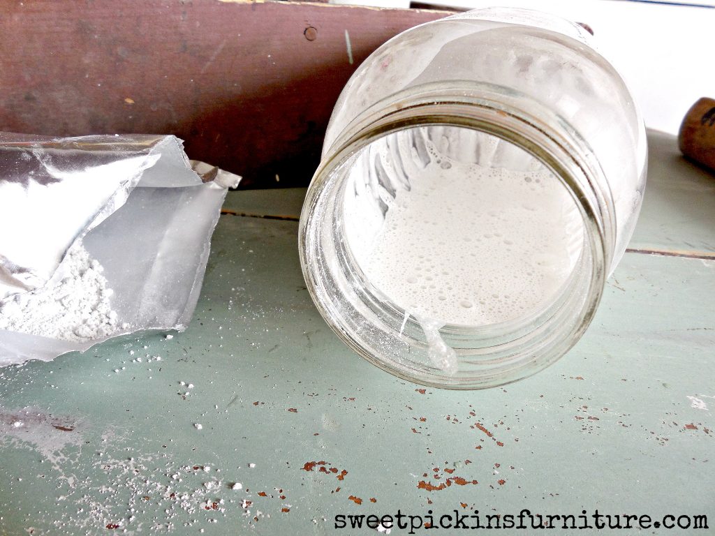 Sweet Pickins Milk Paint - mixing tutorial 8
