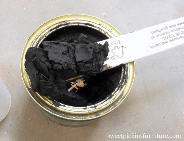 Sweet Pickins Milk Paint - Dark Wax Tutorial